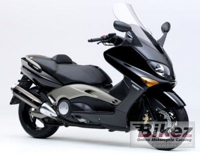 2004 Yamaha Tmax 500 photo